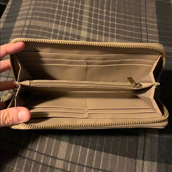 Bebe Wallet - Picture 2 of 4